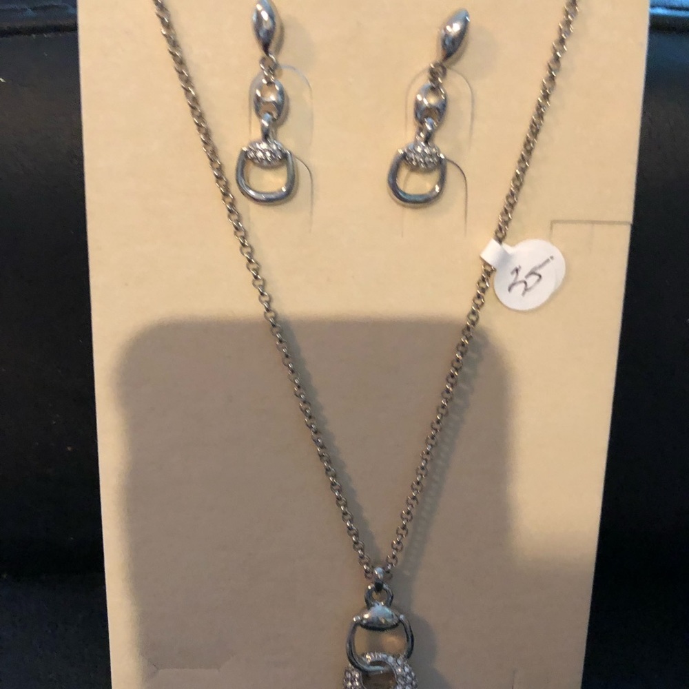 Costume jewelry set